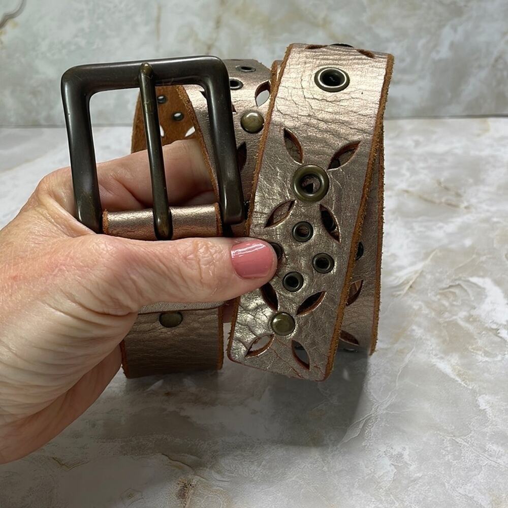 Fossil dye cut metallic leather boho belt